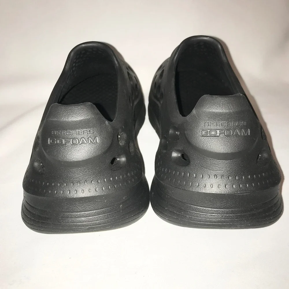 Skechers GO FOAM‎ Arch Fit Black Slip On Clogs Mens 9.5 Womens 11.5 Lux Foam